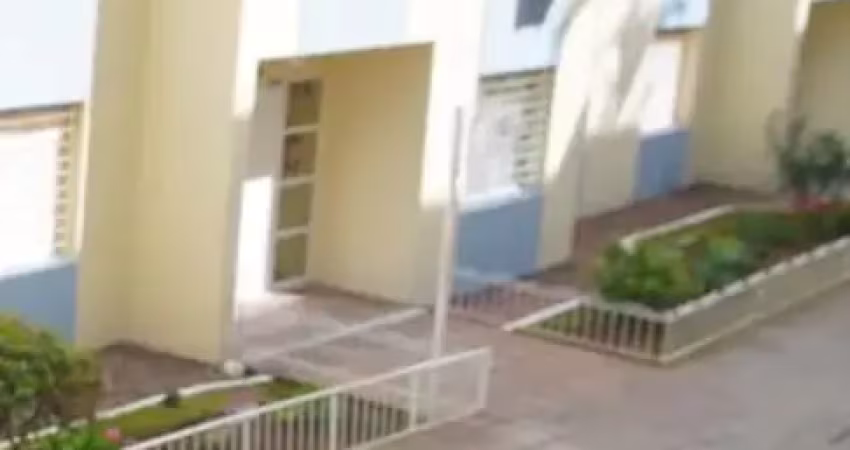 Apartamento 02 dormitórios , sala, cozinha , bh area de serviço.sem box pra carro,