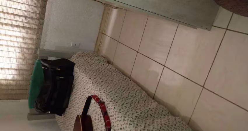 Apartamento , 2 quartos, sala, cozinha e banheiro,+ box, mário quintana - porto alegre - rs