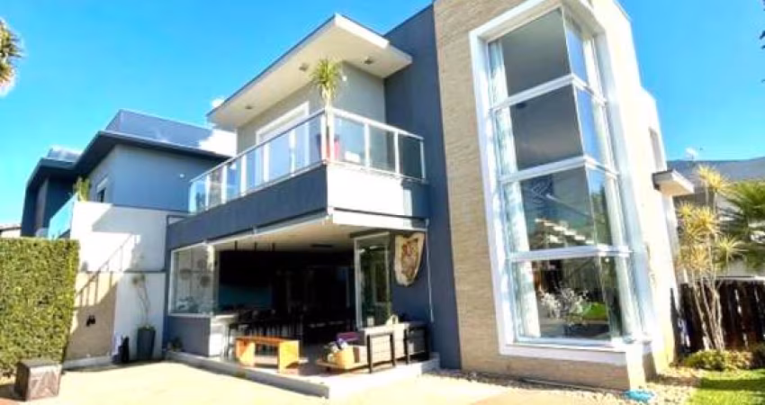 Imperdível casa no Veredas em Mogi das Cruzes-SP: 3 quartos, 3 suítes, 2 salas, 5 banheiros, 4 vagas, 280m².