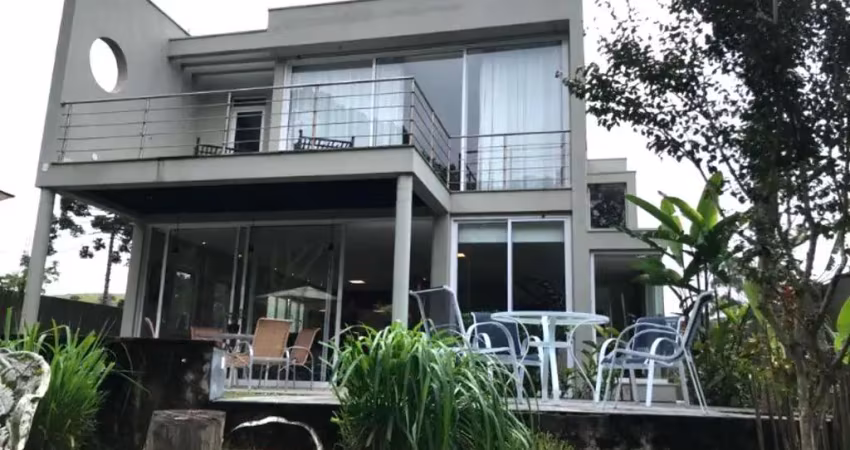 Casa a venda no Granja Anita em Mogi das Cruzes.