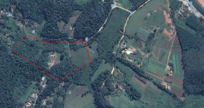 Terreno a Venda em Mogi das Cruzes, bairro Cocuera.