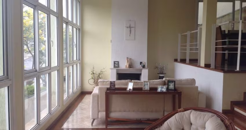 Casa a venda no condomínio Real Park em Mogi das Cruzes.