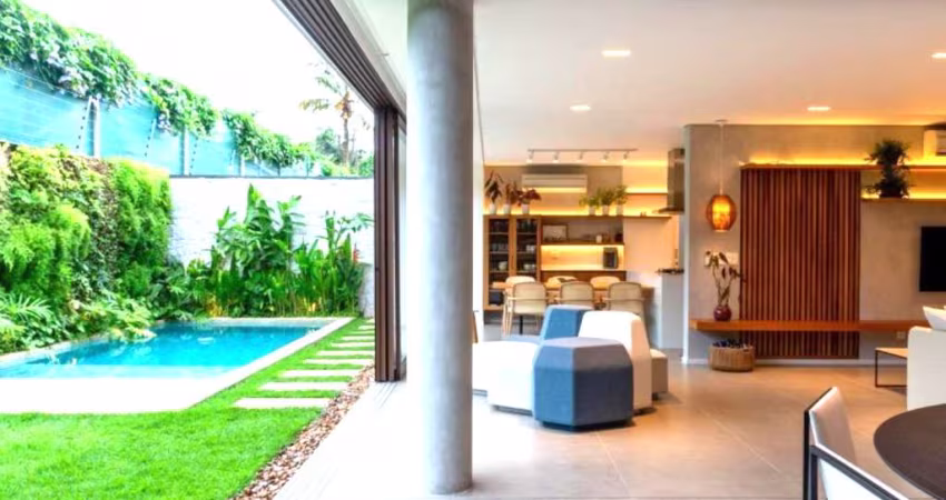 Imperdível casa de alto padrão em condomínio em Juquehy, São Sebastião-SP: 5 quartos, 5 suítes, 4 salas, 6 banheiros, 3 vagas, 285m²!
