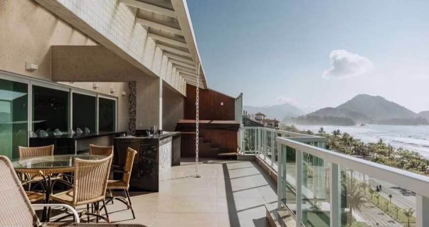 Magnífica cobertura duplex frente ao mar, à Venda, na melhor região da Praia Grande, em Ubatuba.