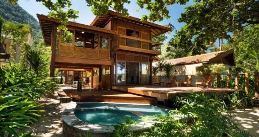 Casa a venda de frente ao mar no litoral de são paulo. casa para venda de frente ao mar em toque toque grande. casa a venda em são sebastião.