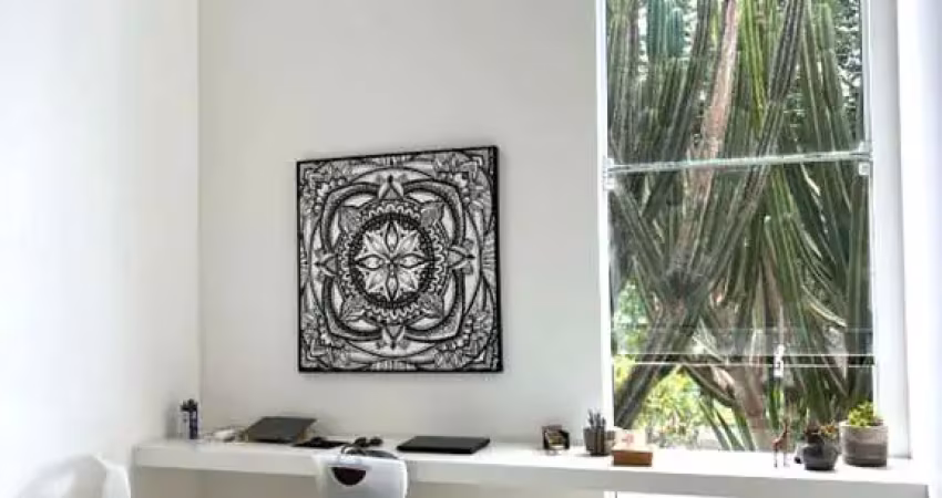 Casa em Condomínio à Venda em Mogi das Cruzes-SP, no Real Park.