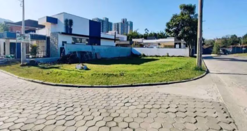 Terreno à venda localizado no residencial veredas em mogi das cruzes, totalmente plano com 358 metros.