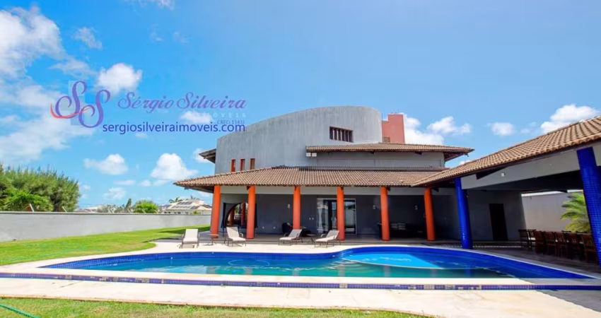 Luxuosa casa no Bairro Dunas com 5 suítes e vista para o mar.