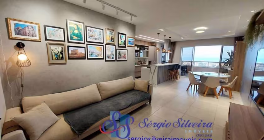 Amplo apartamento em Porto das Dunas com vista mar.