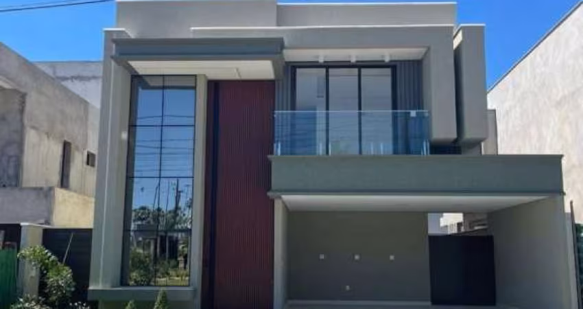 Linda casa com 4 suítes e piscina privativa na Cidade Alpha