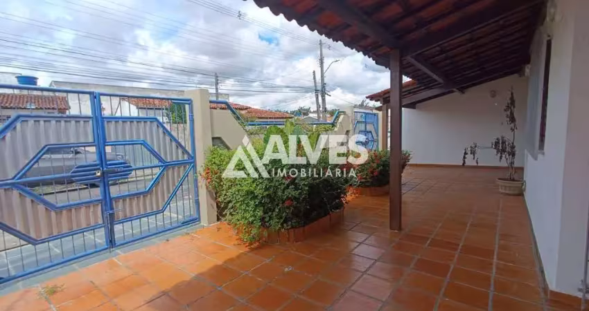 Casa com 3 quartos à venda na Rua K, Queimadinha, Feira de Santana