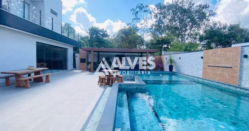 Casa de alto padrão modiliada com 4 suítes piscina e área gourmet completa