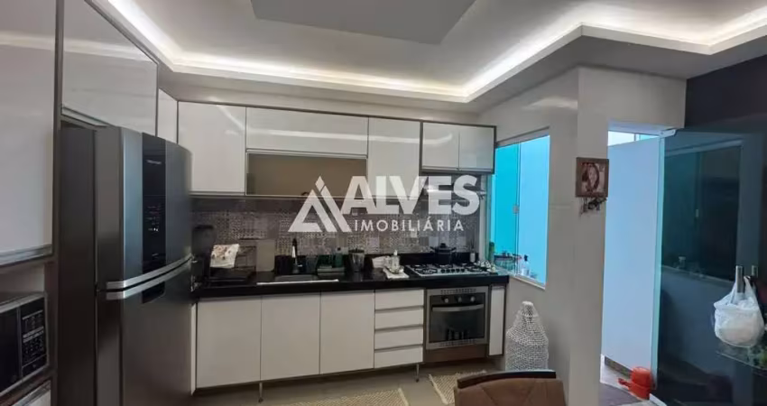 Casa mobiliada com 3 quartos sendo 2 suítes na regiao da av. fraga maia