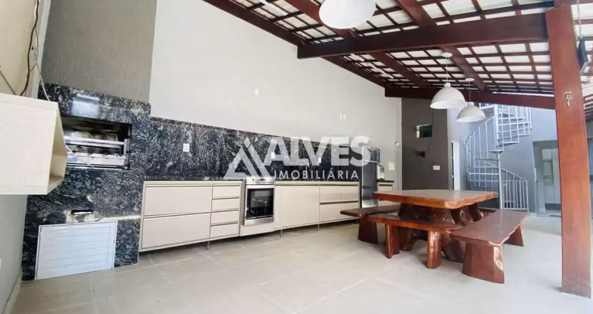 Casa mobiliada com 4 qurtos sendo 2 suítes na região da av. fraga maia