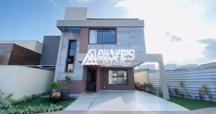 Casa com 3 quartos sendo 1 suíte master com closet em condomínio