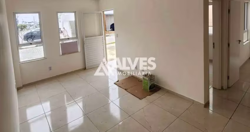 Casa com 3 quartos sendo 1 suíte em condomínio bairro sim