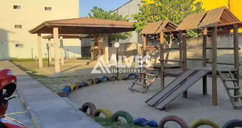 Apartamento térreo com 2 quartos proximimo ao centro de feira de santana