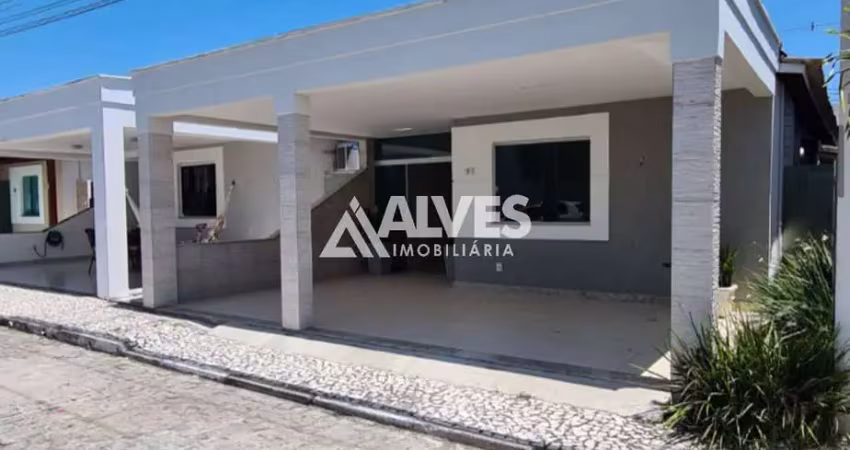Casa com 3 quartos sendo 2 suítes (taxa de condomínio includo)