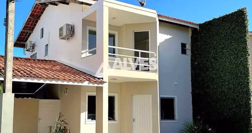 Casa em condomínio fechado com 3 quartos à venda na Rua Boa Vista do Paraíso, Santa Mônica, Feira de Santana