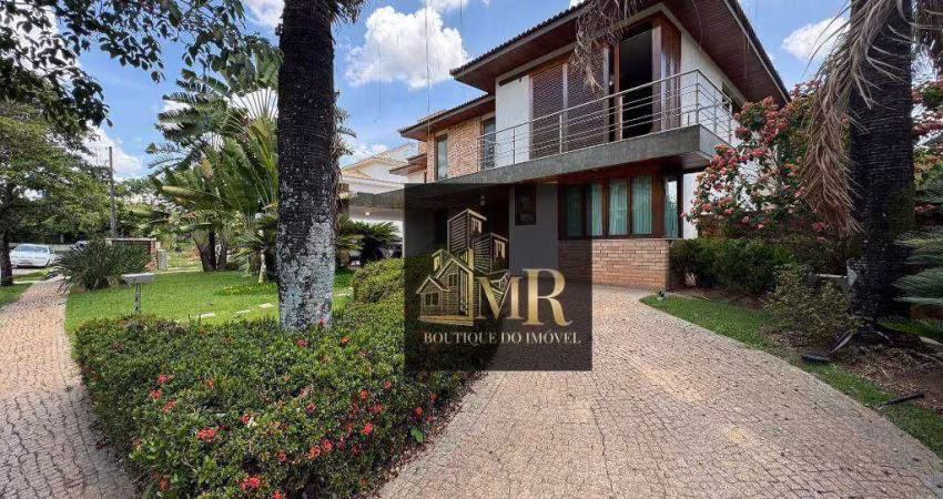 Linda e aconchegante Casa no Condomínio Alphaville Campinas à venda.  Arquitetura de JANNINI SAGARRA ARQUITETURA, Paisagismo do renomado MARCELONOVAES