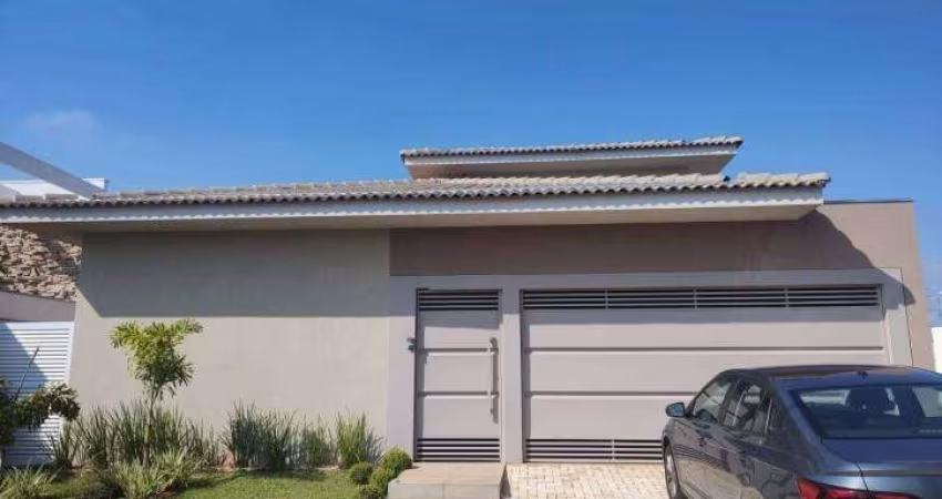 CASA EM CONDOMINIO FECHADO = TAMBORÉ