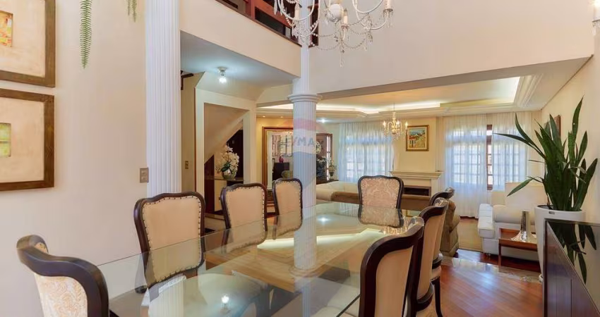 Triplex com 311,41 m² -  5 Quartos no Rebouças.
