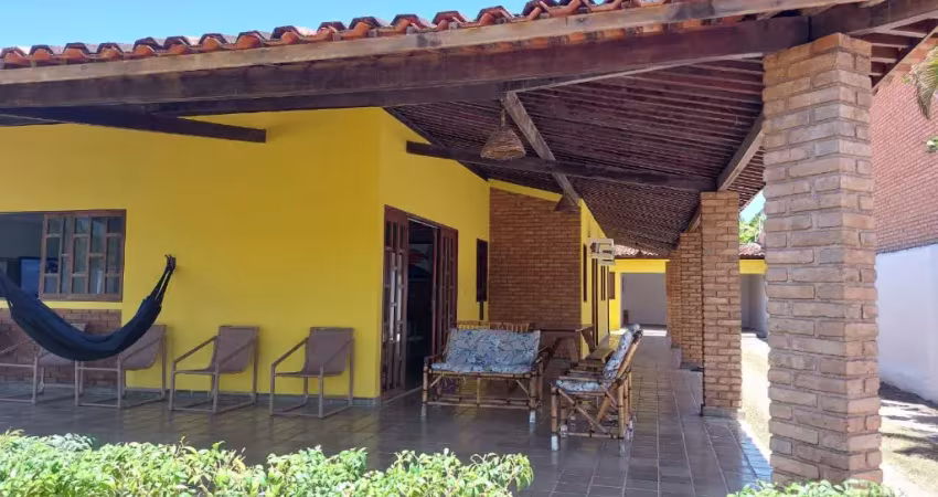 Bela casa em barra de são miguel com três quartos sendo 01 suíte e amplo jardim, venha conhecer!!!!