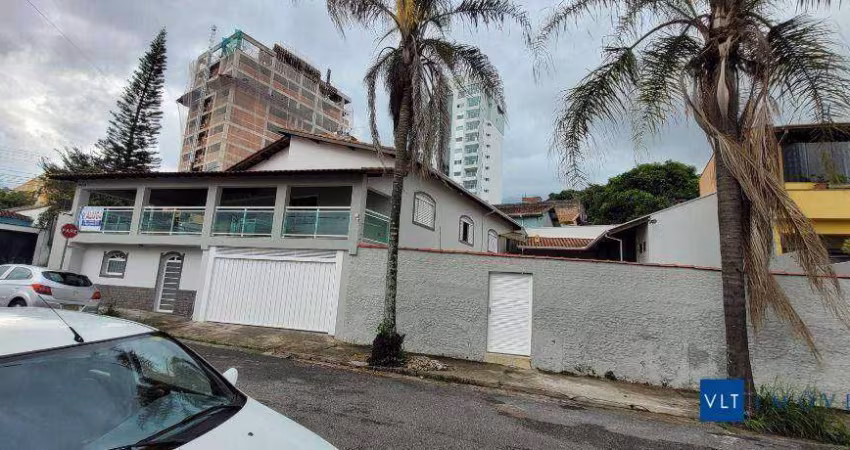 Casa com 4 dormitórios, 280 m² - venda por R$ 1.800.000,00 ou aluguel por R$ 5.000,00/mês - Santa Doroteia - Pouso Alegre/MG