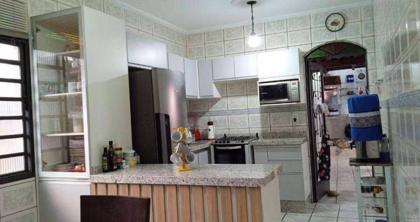 Casa com 4 dormitórios, 165 m² - venda por R$ 780.000,00 ou aluguel por R$ 5.085,00/mês - Primavera - Pouso Alegre/MG