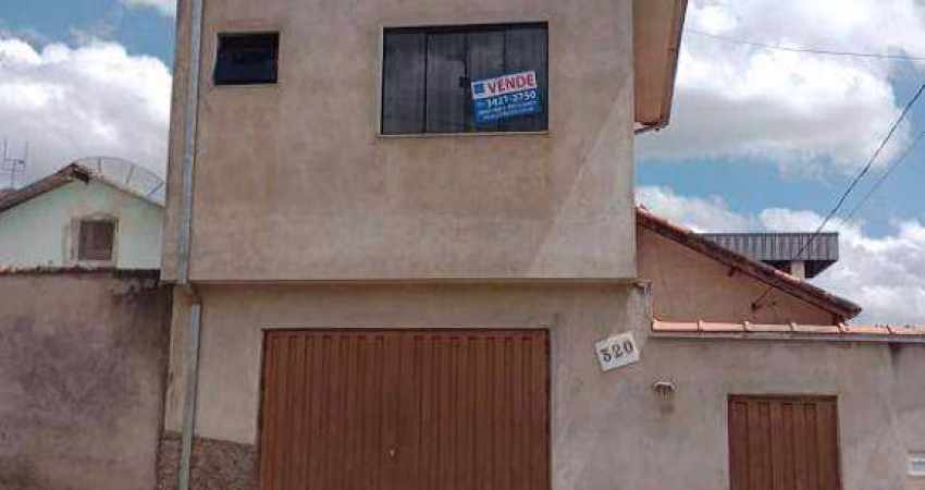 Casa com 3 dormitórios à venda, 100 m² por R$ 320.000,00 - São João - Pouso Alegre/MG