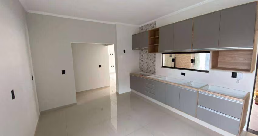 Casa com 3 dormitórios à venda, 139 m² por R$ 500.000,00 - Parque Real - Pouso Alegre/MG
