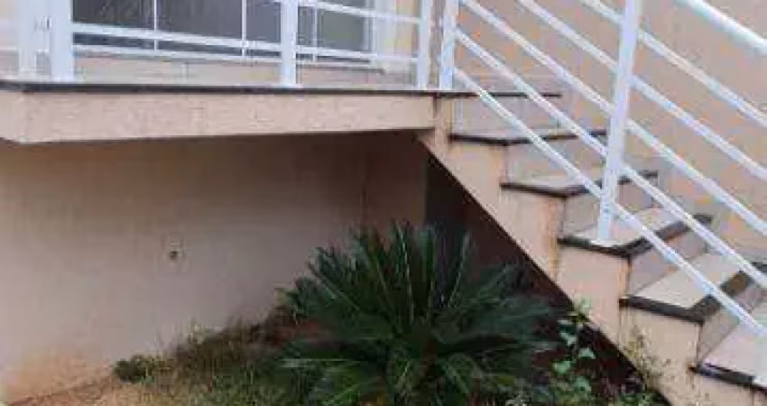 Casa com 3 dormitórios à venda, 150 m² por R$ 490.000 - Cidade Vergani - Pouso Alegre/MG