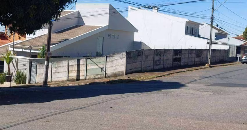 Terreno à venda, 335 m² por R$ 420.000,00 - Pousada dos Campos - Pouso Alegre/MG