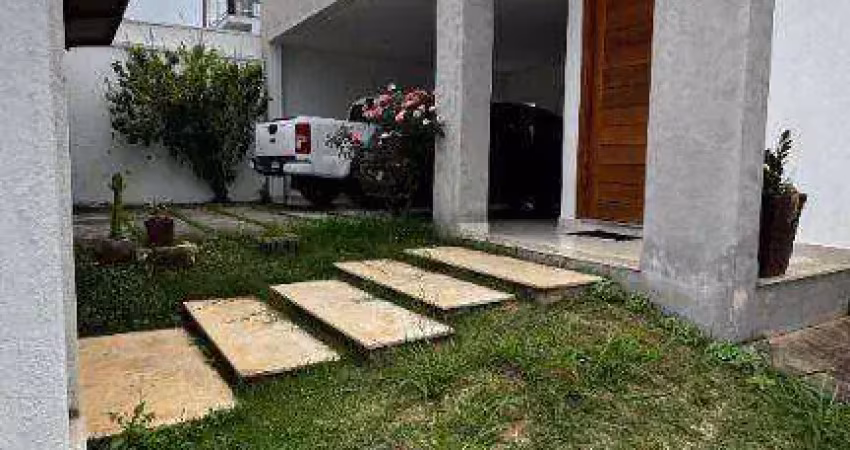 Casa com 3 dormitórios à venda, 220 m² por R$ 2.500.000 - Colinas de Santa Bárbara - Pouso Alegre/MG