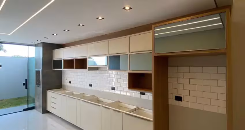Casa c/ 3 quartos (1 suíte), cozinha planejada, imóvel novo, jardim paris, maringá