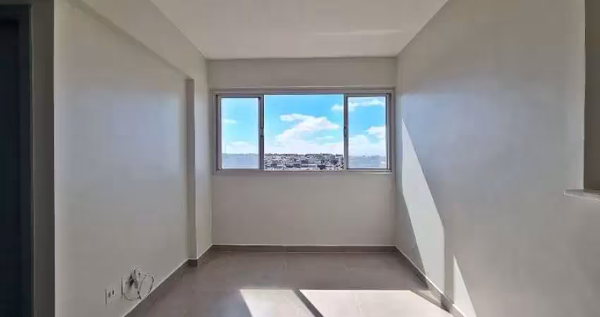 Apartamento com 2 quartos para alugar na Qi, 3, Setor Industrial (Taguatinga), Brasília