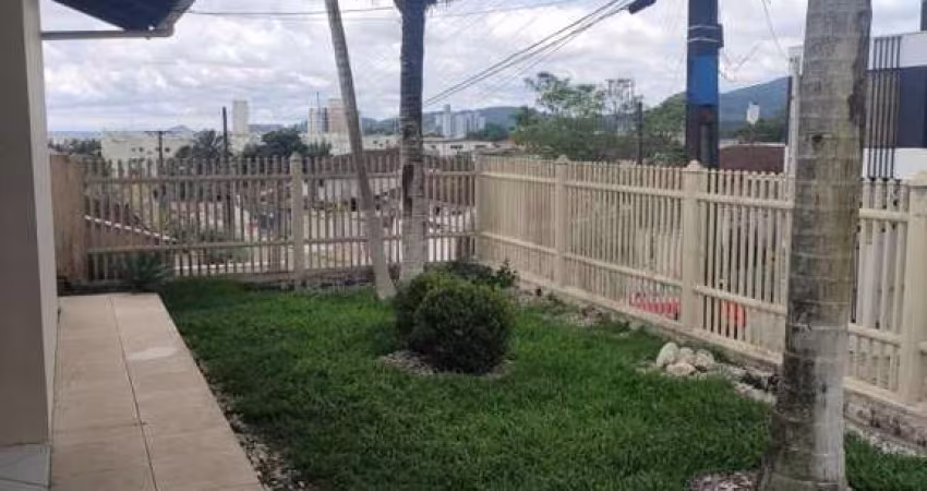 Casa para Venda em Joinville, Iririú, 5 dormitórios, 4 banheiros, 5 vagas