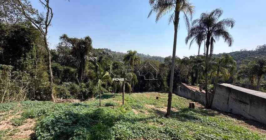 Terreno em condomínio à venda em Caieiras-SP, no bairro Alpes de Caieiras com 1.700 m² de área. Imperdível!