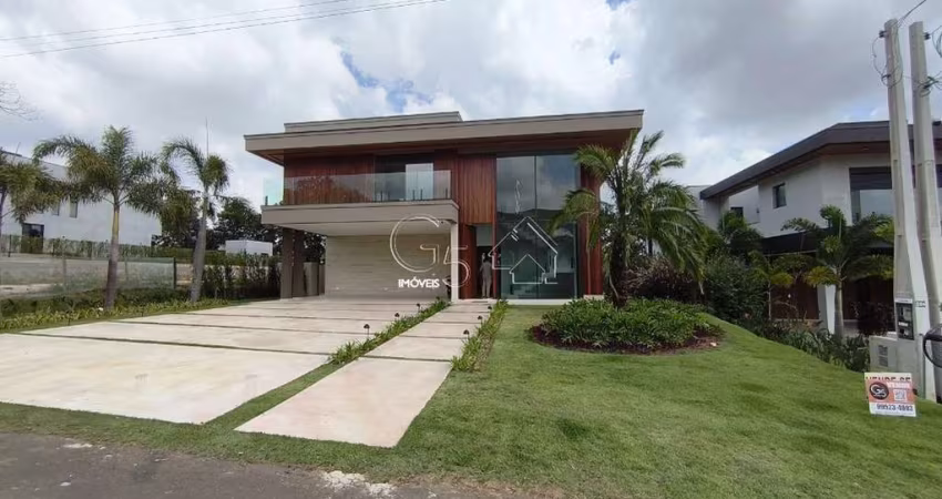 Imponente residência à venda em condomínio exclusivo Portal Japy Golf Club: 5 quartos, 5 suítes, 3 salas, 7 banheiros, 4 vagas e 535m².