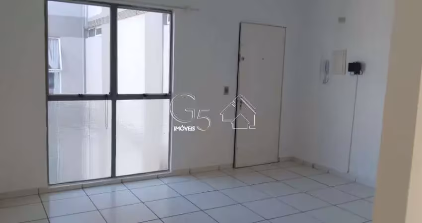 Apartamento aluga-se, 2 dorm, 1 garagem coberta, uma quadra rua do retiro