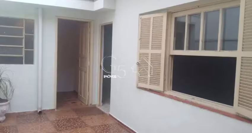 Vende-se casa 148 m terrea, 2 dorm, 2 garagens localização privilegiada entre a av nove de julho e rua do retiro