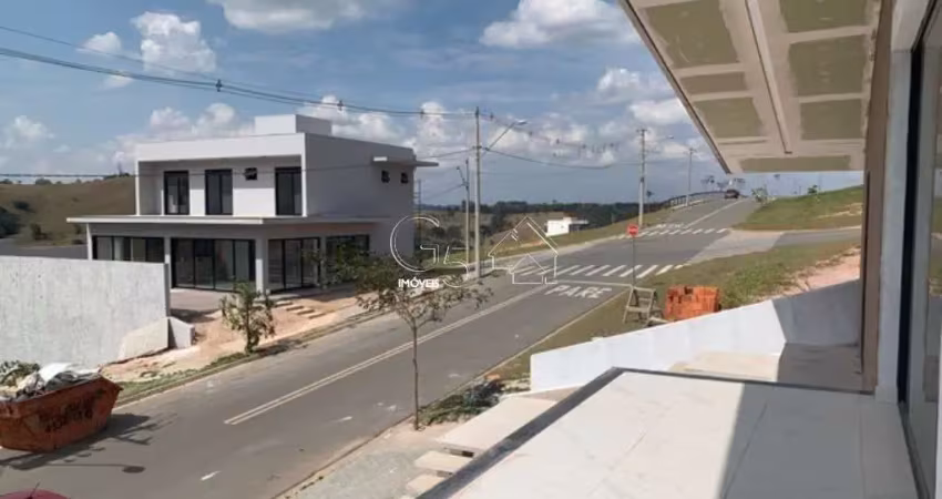 Casa em condomínio em itatiba 3 quantos 1 suíte com piscina