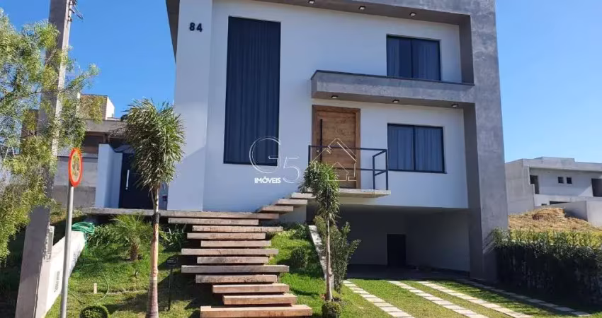 Magnífica casa à venda no condomínio nova caieiras 5