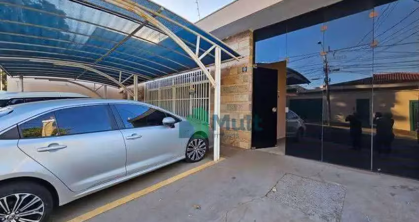 Casa comercial em excelente localização no bairro jd. américa, 2 quadras da av. presidente vargas com 227m² de área útil,
