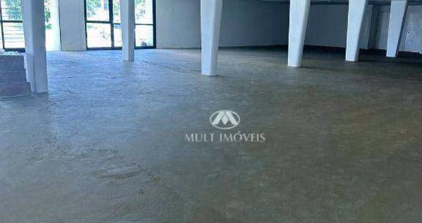 Galpão em ótima localização na Av Presidente Castelo Branco com 2500m² de terreno e 1850m² de área útil.