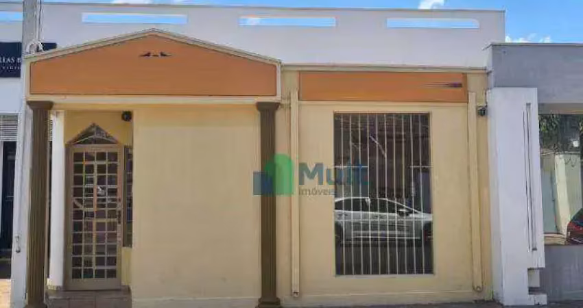 Loja  em excelente localização no bairro boulevard com 30m² de área útil.