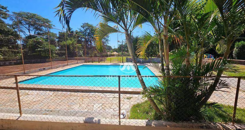 Chácara em ótima localização próximo ao Clube de Campo da Recreativa com terreno 5.424m² e 780m² de área construída.