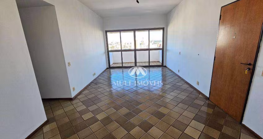 Apartamento em excelente localização no Centro da Cidade com uma vista belíssima com 100m² de área privativa.