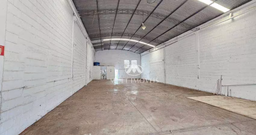 Galpão em excelente localização no Bairro Vila Elisa, próximo a Av. Mogiana e restaurante Tibursius, 340m² de terreno e 250m² de construção.