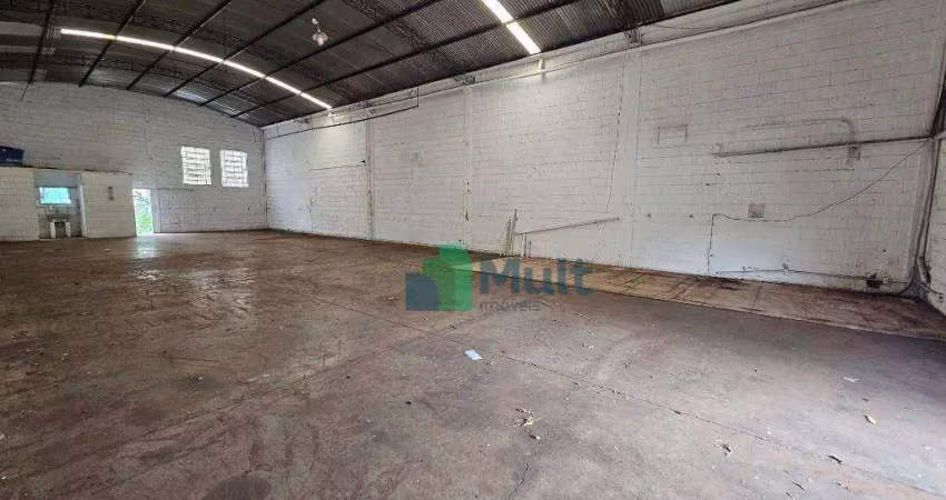 Galpão em excelente localização no bairro vila elisa, próximo a av. mogiana e restaurante tibursius, 340m² de terreno e 250m² de construção.